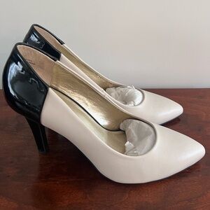 Seychelles Black and Cream Women's Heels